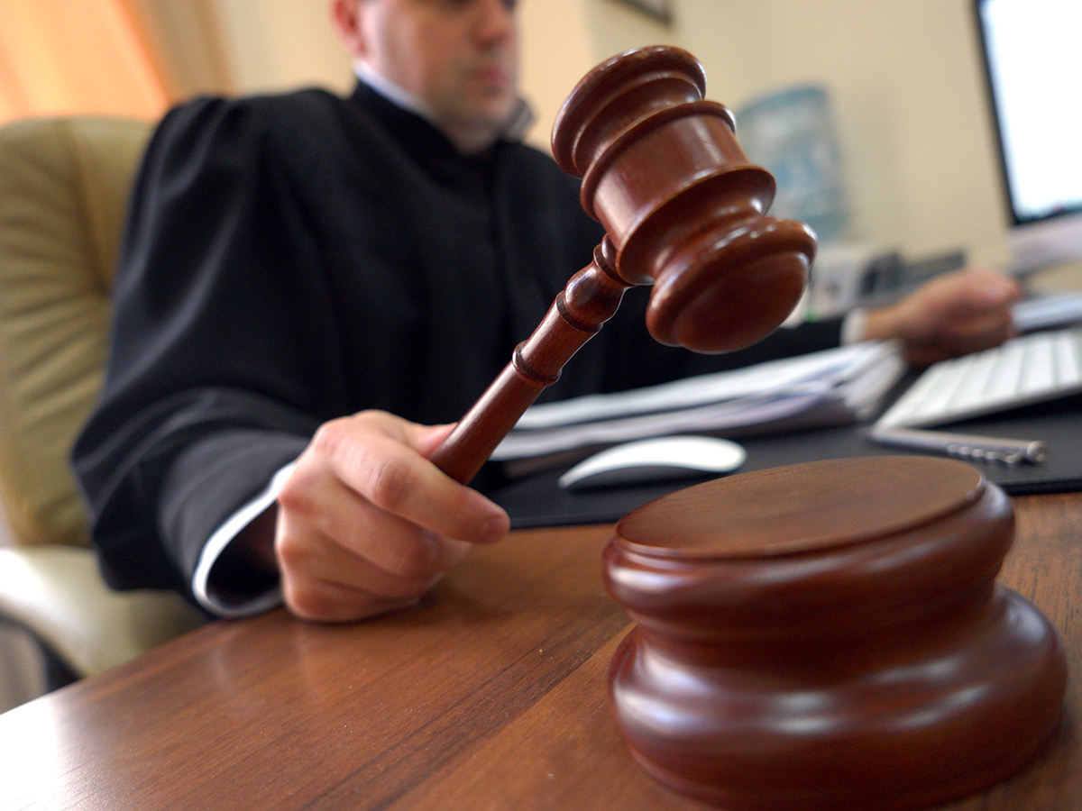 Судебная практика: Вправе ли заказчик взыскивать неустойку с подрядчика, если сам допустил просрочку?